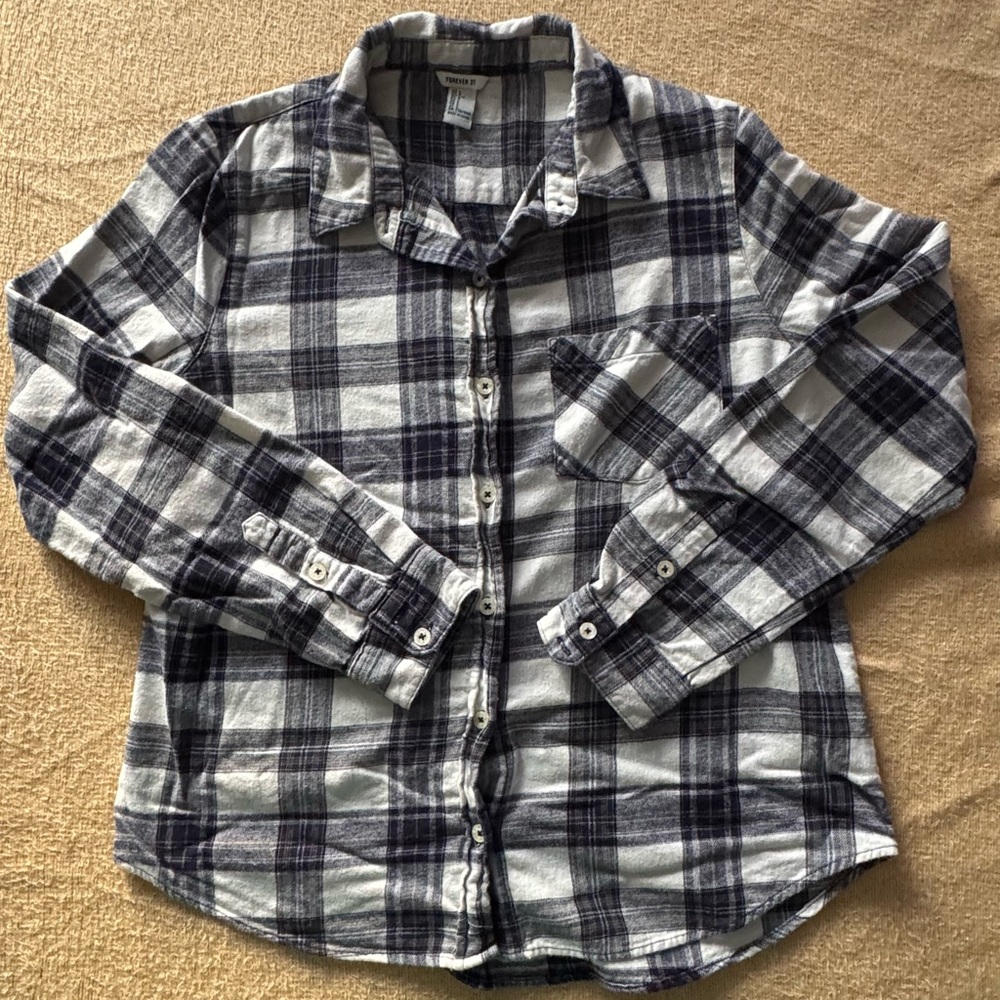 Forever 21 Women's Plaid Button-Down Shirt in Navy and White